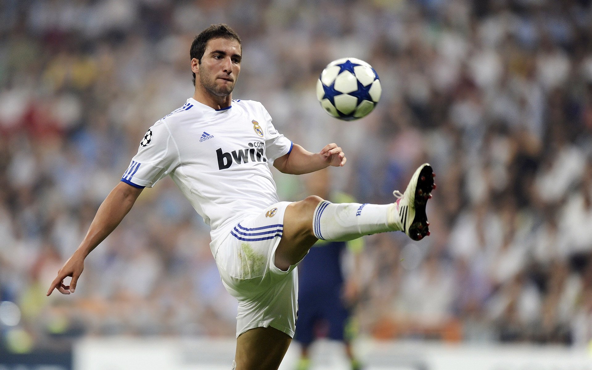 派彼特姆联重整旗鼓,努力摆脱保级压力,派特mr